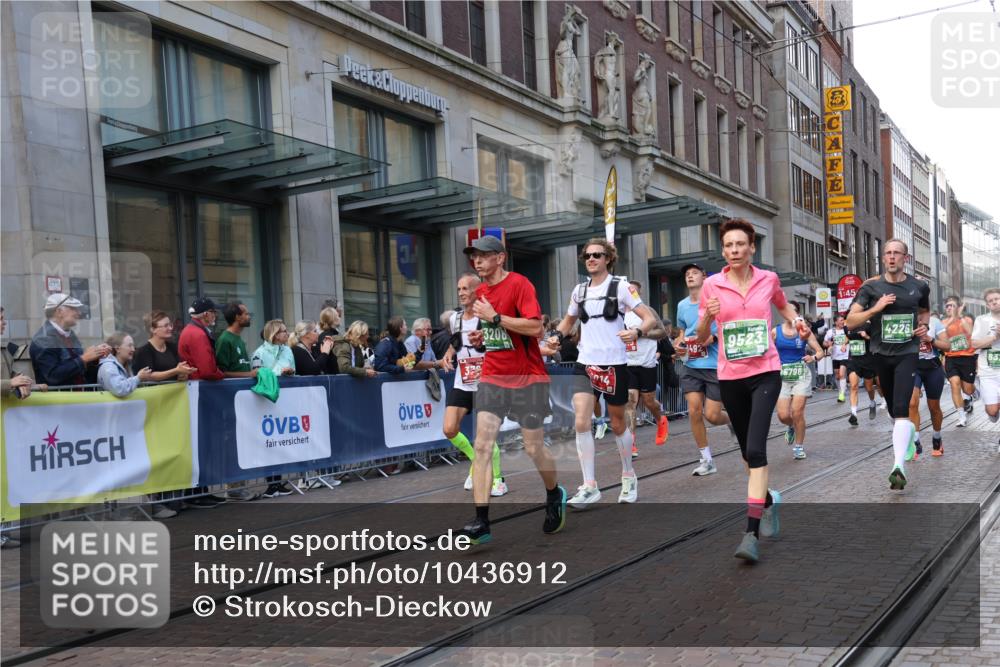 13.09.2026 - 21. swb-Marathon Bremen Strokosch-Dieckow http://msf.ph/oto/10436912 13.09.2026 13:14:37 Ziel 615, 616, 889, 1455, 1510, 1748, 2383, 2847, 2997, 3012, 3057, 3175, 3206, 3504, 3717, 4097, 4226, 4246, 4569, 4968, 5294, 5298, 5315, 5417, 5471, 5649, 5796, 5962, 6351, 6379, 6404, 6472, 6521, 6528, 6717, 7190, 7251, 7432, 8238, 8409, 9363, 9523, 9797, 13141, 107, 199, 376, 469, 1043, 1125, 1492, 1814, 2043, 2203, 2251, 2913, 2971, 2997, 3012, 3085, 3545, 3821, 3834, 4452, 4586, 4685, 5239, 5794, 5836, 5986, 6130, 6506, 7659, 9783 meine-sportfotos.de