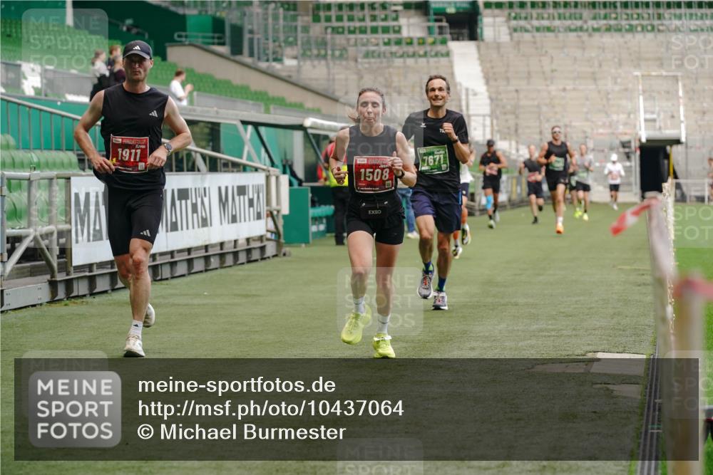 13.09.2026 - 21. swb-Marathon Bremen Michael Burmester http://msf.ph/oto/10437064 13.09.2026 12:39:36 Laufen im Stadion 277, 346, 453, 807, 862, 901, 1248, 1320, 1323, 1379, 1472, 1508, 1540, 1576, 1587, 1717, 1751, 1758, 1795, 1800, 1852, 1911, 1950, 2049, 2099, 2141, 2352, 3080, 3606, 3744, 5160, 5163, 5912, 6112, 6630, 7118, 7650, 8077, 8467, 9399, 9630, 10034, 13080, 365, 850, 1288, 1485, 1550, 1583, 1875, 1993, 2073, 3617, 4232, 7244, 7692, 7768, 8075, 13033 meine-sportfotos.de