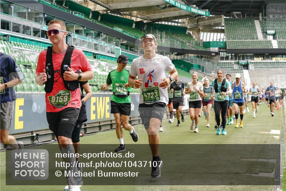 13.09.2026 - 21. swb-Marathon Bremen Michael Burmester http://msf.ph/oto/10437107 13.09.2026 13:05:53 Laufen im Stadion 109, 178, 217, 244, 287, 303, 323, 372, 394, 430, 454, 536, 565, 578, 613, 647, 784, 891, 900, 1073, 1083, 1205, 1239, 1243, 1274, 1307, 1308, 1365, 1373, 1380, 1437, 1456, 1533, 1574, 1581, 1627, 1656, 1687, 1780, 1823, 1848, 1909, 1914, 1932, 1941, 2023, 2076, 2089, 2126, 2241, 2244, 2265, 2275, 2301, 2310, 2355, 2356, 2393, 2430, 2452, 2464, 2602, 2723, 2742, 2764, 2867, 2902, 2910, 2919, 2957, 2959, 2985, 3030, 3115, 3217, 3278, 3320, 3343, 3419, 3444, 3485 meine-sportfotos.de