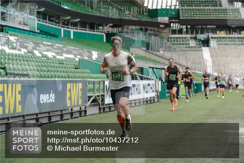 13.09.2026 - 21. swb-Marathon Bremen Michael Burmester http://msf.ph/oto/10437212 13.09.2026 12:39:43 Laufen im Stadion 277, 453, 807, 862, 901, 1248, 1320, 1323, 1379, 1472, 1508, 1540, 1576, 1587, 1717, 1751, 1758, 1795, 1800, 1852, 1901, 1911, 1950, 2049, 2099, 2352, 3080, 3606, 3744, 4381, 5160, 5163, 5912, 6112, 6630, 7118, 7671, 8467, 9399, 9630, 10034, 13080, 13224, 365, 850, 1288, 1485, 1550, 1583, 1875, 1993, 2073, 3617, 4232, 7244, 7692, 7768, 8075, 8729, 13033 meine-sportfotos.de