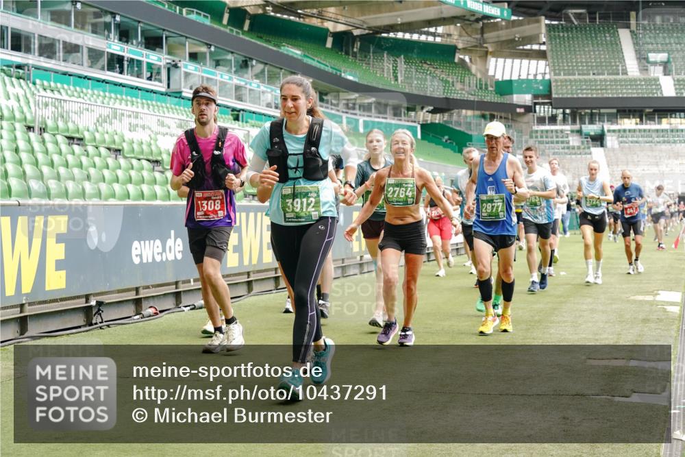 13.09.2026 - 21. swb-Marathon Bremen Michael Burmester http://msf.ph/oto/10437291 13.09.2026 13:05:56 Laufen im Stadion 109, 178, 217, 244, 287, 303, 310, 323, 372, 394, 430, 454, 536, 565, 578, 613, 647, 784, 891, 900, 1073, 1083, 1205, 1239, 1243, 1274, 1307, 1308, 1365, 1373, 1380, 1437, 1456, 1533, 1545, 1574, 1581, 1627, 1656, 1687, 1780, 1823, 1848, 1909, 1914, 1932, 1941, 2023, 2076, 2089, 2126, 2241, 2244, 2265, 2275, 2301, 2310, 2355, 2356, 2393, 2430, 2452, 2464, 2602, 2707, 2723, 2742, 2764, 2867, 2902, 2910, 2919, 2957, 2959, 2985, 3030, 3115, 3217, 3278, 3320, 3343, 3419, 3444, 3485 meine-sportfotos.de