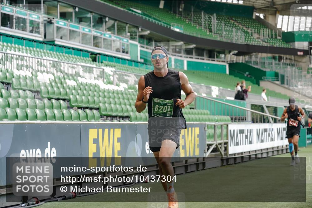 13.09.2026 - 21. swb-Marathon Bremen Michael Burmester http://msf.ph/oto/10437304 13.09.2026 12:39:47 Laufen im Stadion 277, 453, 807, 862, 901, 1136, 1248, 1320, 1323, 1379, 1472, 1508, 1540, 1576, 1587, 1717, 1751, 1758, 1795, 1800, 1852, 1901, 1911, 1950, 2049, 2099, 3080, 3744, 4381, 5160, 5163, 5912, 6201, 6630, 7118, 7671, 8467, 9630, 10034, 13080, 13224, 365, 850, 1288, 1485, 1550, 1583, 1875, 1993, 2073, 3617, 4232, 7244, 7692, 7768, 8075, 8729, 13033 meine-sportfotos.de