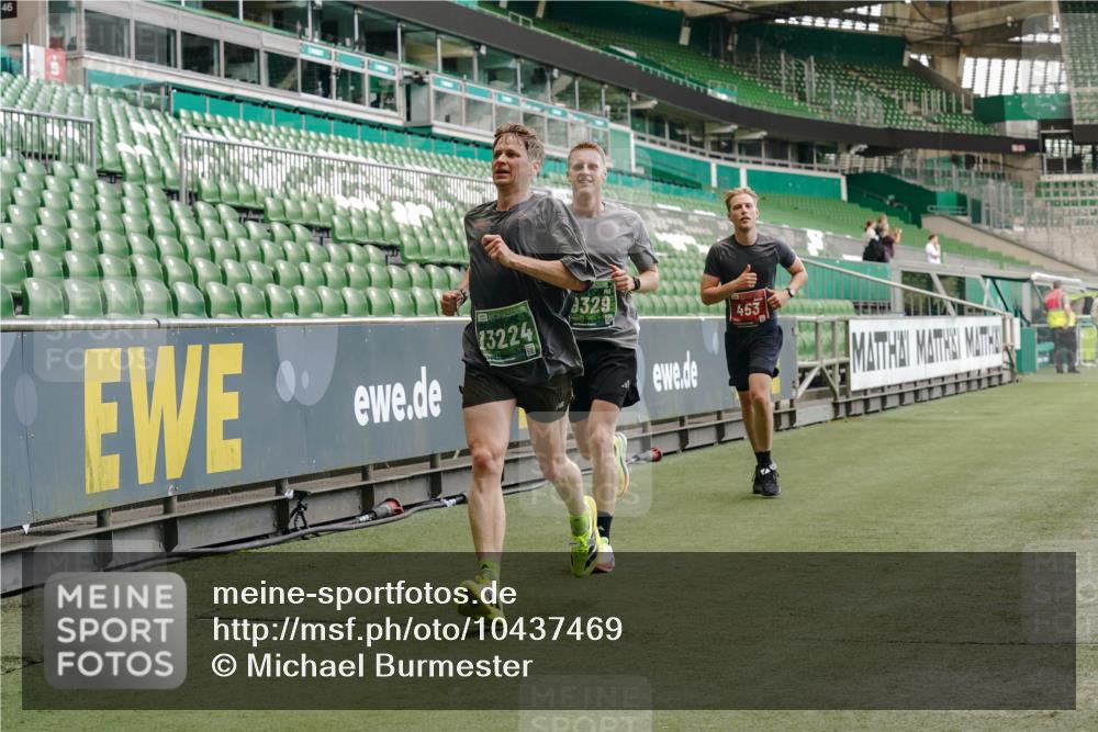 13.09.2026 - 21. swb-Marathon Bremen Michael Burmester http://msf.ph/oto/10437469 13.09.2026 12:39:54 Laufen im Stadion 126, 277, 453, 640, 671, 735, 807, 862, 901, 912, 1136, 1248, 1320, 1323, 1379, 1472, 1508, 1540, 1576, 1587, 1717, 1751, 1758, 1795, 1800, 1852, 1860, 1901, 1911, 1930, 1950, 2049, 2099, 3744, 4381, 5160, 5163, 5912, 6201, 6630, 7118, 7671, 8467, 9329, 9630, 10034, 13080, 13224, 365, 850, 1288, 1385, 1485, 1550, 1583, 1875, 1993, 2073, 3617, 4232, 7244, 7692, 7768, 8075, 8729, 13033 meine-sportfotos.de
