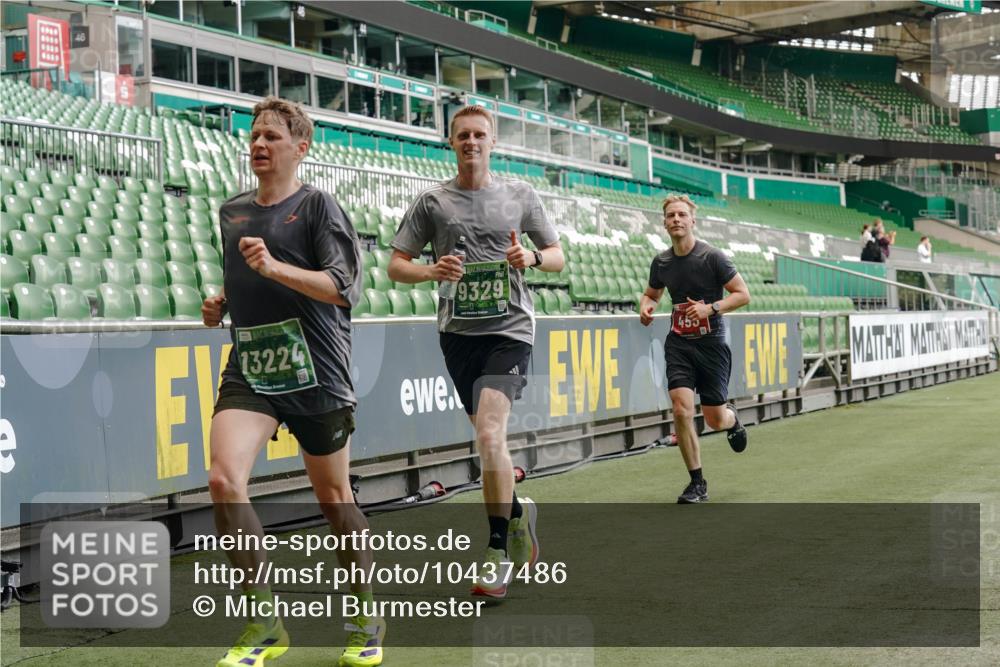 13.09.2026 - 21. swb-Marathon Bremen Michael Burmester http://msf.ph/oto/10437486 13.09.2026 12:39:55 Laufen im Stadion 126, 277, 453, 603, 640, 671, 735, 807, 862, 901, 912, 1136, 1248, 1320, 1323, 1379, 1472, 1508, 1540, 1576, 1587, 1717, 1751, 1758, 1795, 1800, 1852, 1860, 1901, 1911, 1930, 1950, 2049, 2099, 3744, 4381, 5160, 5163, 5912, 6201, 6630, 7118, 7671, 8467, 9329, 9630, 10034, 13080, 13224, 365, 850, 1288, 1385, 1485, 1550, 1583, 1754, 1875, 1993, 2073, 3617, 4232, 7244, 7692, 7768, 8075, 8729, 13033 meine-sportfotos.de