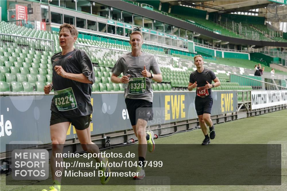 13.09.2026 - 21. swb-Marathon Bremen Michael Burmester http://msf.ph/oto/10437499 13.09.2026 12:39:55 Laufen im Stadion 126, 277, 453, 603, 640, 671, 735, 807, 862, 901, 912, 1136, 1248, 1320, 1323, 1379, 1472, 1508, 1540, 1576, 1587, 1717, 1751, 1758, 1795, 1800, 1852, 1860, 1901, 1911, 1930, 1950, 2049, 2099, 3744, 4381, 5160, 5163, 5912, 6201, 6630, 7118, 7671, 8467, 9329, 9630, 10034, 13080, 13224, 365, 850, 1288, 1385, 1485, 1550, 1583, 1754, 1875, 1993, 2073, 3617, 4232, 7244, 7692, 7768, 8075, 8729, 13033 meine-sportfotos.de