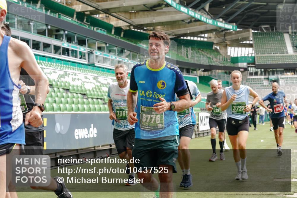 13.09.2026 - 21. swb-Marathon Bremen Michael Burmester http://msf.ph/oto/10437525 13.09.2026 13:05:59 Laufen im Stadion 109, 178, 217, 244, 287, 303, 310, 323, 372, 394, 430, 454, 536, 578, 613, 647, 784, 831, 891, 900, 1073, 1083, 1205, 1239, 1243, 1274, 1307, 1308, 1365, 1380, 1437, 1456, 1533, 1545, 1574, 1581, 1627, 1656, 1687, 1780, 1823, 1848, 1909, 1914, 1932, 1941, 2023, 2076, 2089, 2126, 2241, 2244, 2265, 2275, 2301, 2310, 2355, 2356, 2393, 2430, 2452, 2464, 2602, 2707, 2723, 2742, 2764, 2867, 2902, 2910, 2919, 2957, 2959, 2985, 3030, 3115, 3278, 3320, 3343, 3444, 3485 meine-sportfotos.de