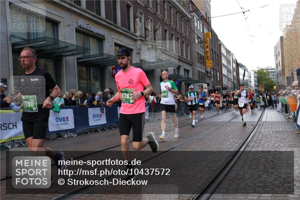 13.09.2026 - 21. swb-Marathon Bremen Strokosch-Dieckow http://msf.ph/oto/10437572 13.09.2026 13:14:50 Ziel 1510, 1664, 2383, 3357, 3504, 3717, 3743, 4111, 4382, 4992, 5003, 5149, 5294, 5298, 5385, 5417, 5471, 6011, 6351, 6379, 6521, 6528, 6717, 6773, 6902, 7190, 7432, 7497, 7515, 7717, 7730, 8238, 9253, 9338, 9363, 9483, 9797, 13137, 13139, 199, 376, 615, 616, 889, 1455, 1748, 1814, 2251, 2847, 2971, 2997, 3012, 3057, 3175, 3206, 3821, 3834, 4097, 4226, 4246, 4569, 4586, 4685, 4968, 5239, 5315, 5649, 5794, 5796, 5962, 6404, 6472, 6506, 9523, 13141 meine-sportfotos.de
