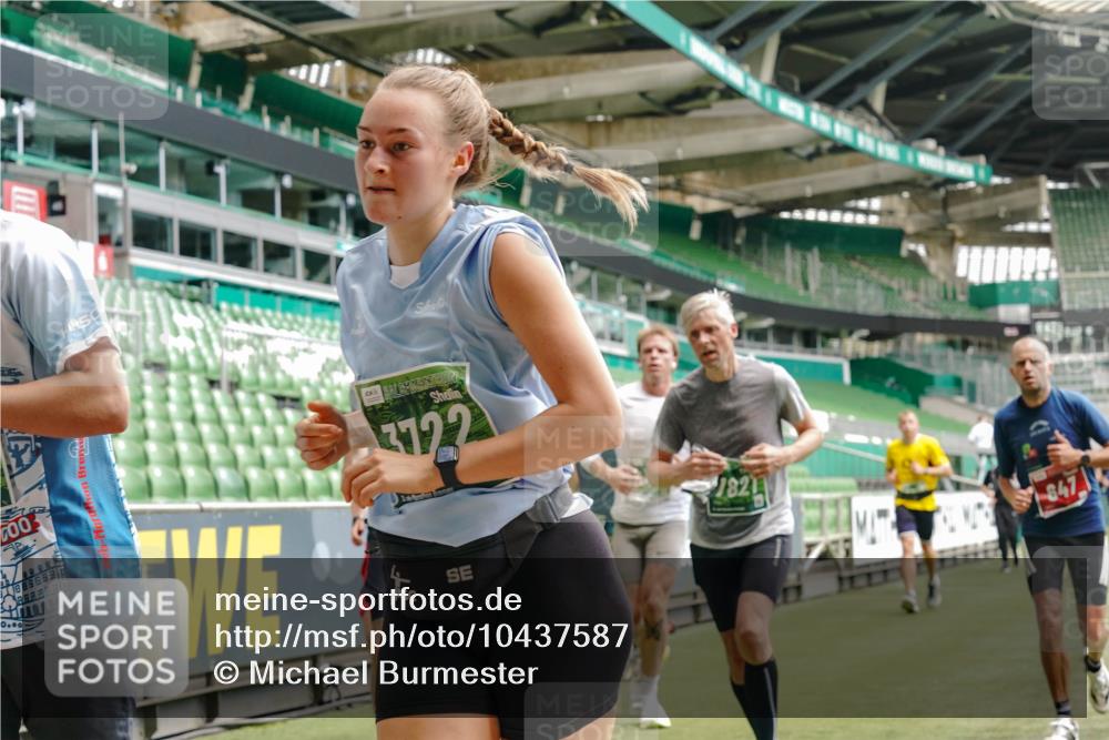 13.09.2026 - 21. swb-Marathon Bremen Michael Burmester http://msf.ph/oto/10437587 13.09.2026 13:06:00 Laufen im Stadion 109, 178, 217, 244, 287, 303, 310, 323, 372, 394, 430, 454, 536, 578, 613, 647, 784, 831, 891, 900, 1073, 1083, 1205, 1239, 1243, 1274, 1307, 1308, 1365, 1380, 1437, 1456, 1533, 1545, 1574, 1581, 1627, 1656, 1687, 1780, 1823, 1848, 1909, 1914, 1932, 1941, 2023, 2076, 2089, 2126, 2241, 2244, 2265, 2275, 2301, 2310, 2355, 2356, 2393, 2430, 2452, 2464, 2602, 2707, 2723, 2742, 2764, 2867, 2902, 2910, 2919, 2959, 2985, 3030, 3115, 3278, 3320, 3343, 3444, 3485 meine-sportfotos.de