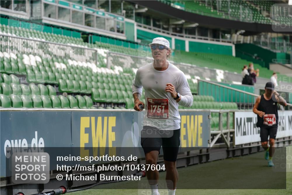 13.09.2026 - 21. swb-Marathon Bremen Michael Burmester http://msf.ph/oto/10437604 13.09.2026 12:40:03 Laufen im Stadion 126, 453, 603, 640, 671, 735, 807, 862, 901, 912, 1136, 1248, 1379, 1472, 1508, 1540, 1571, 1576, 1587, 1717, 1751, 1758, 1795, 1800, 1852, 1860, 1901, 1930, 1950, 2049, 2099, 3744, 4381, 5160, 5163, 5912, 6201, 6630, 7118, 7671, 8467, 9329, 9630, 10034, 13080, 13224, 365, 466, 658, 850, 1288, 1385, 1485, 1550, 1583, 1754, 1875, 1993, 2073, 3617, 4232, 7244, 7692, 7768, 8075, 8729, 13033 meine-sportfotos.de