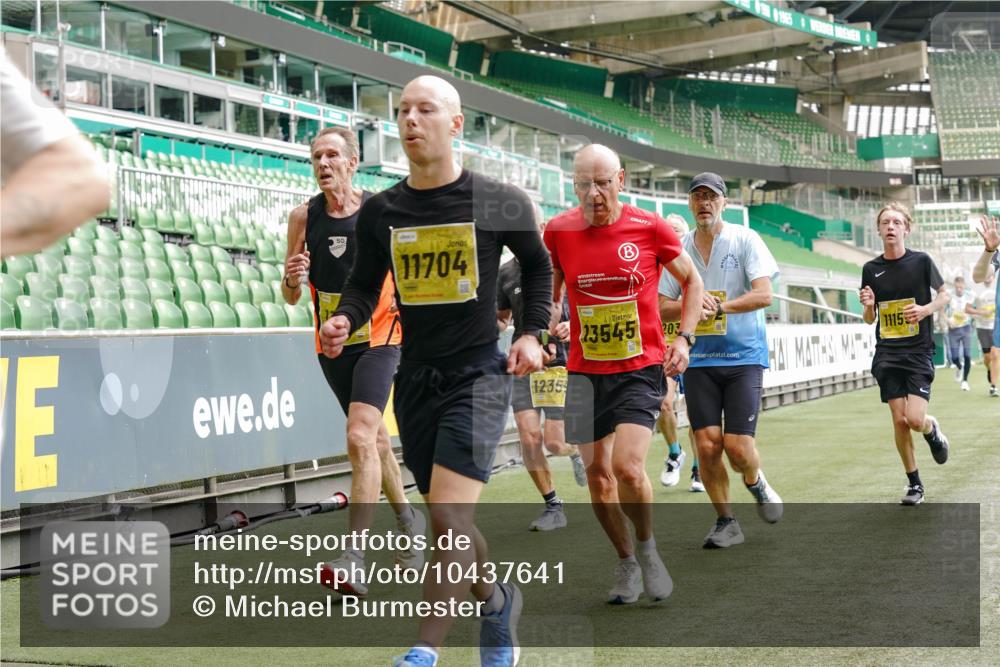 13.09.2026 - 21. swb-Marathon Bremen Michael Burmester http://msf.ph/oto/10437641 13.09.2026 10:26:42 Laufen im Stadion 10096, 10142, 10143, 10172, 10210, 10214, 10228, 10231, 10269, 10289, 10310, 10312, 10318, 10319, 10342, 10346, 10352, 10398, 10436, 10445, 10447, 10454, 10464, 10489, 10504, 10514, 10536, 10541, 10566, 10583, 10628, 10638, 10735, 10742, 10744, 10806, 10807, 10866, 10873, 10897, 10898, 10956, 10987, 10988, 10992, 11015, 11019, 11020, 11060, 11063, 11088, 11108, 11110, 11130, 11135, 11148, 11155, 11187, 11193, 11199, 11209, 11232, 11279, 11312, 11447 meine-sportfotos.de