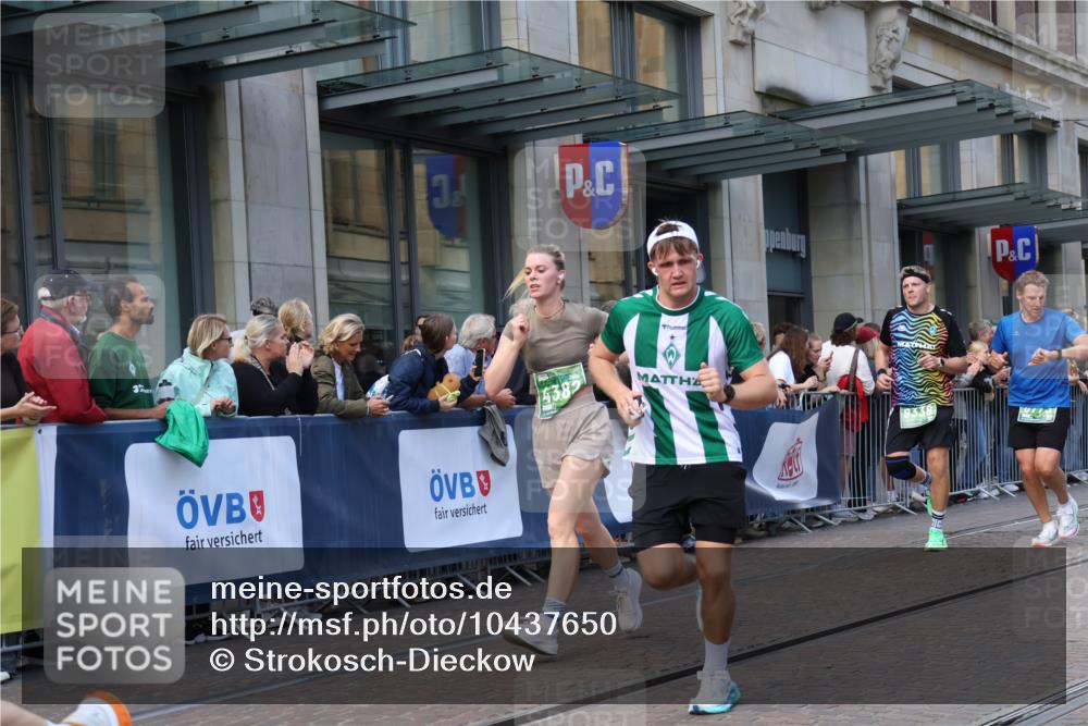 13.09.2026 - 21. swb-Marathon Bremen Strokosch-Dieckow http://msf.ph/oto/10437650 13.09.2026 13:14:52 Ziel 1510, 1664, 2383, 3357, 3504, 3717, 3743, 4111, 4382, 4992, 5003, 5149, 5294, 5298, 5385, 5417, 5471, 6011, 6351, 6521, 6528, 6717, 6773, 6902, 7190, 7432, 7497, 7515, 7717, 7730, 8086, 8238, 8254, 8255, 9253, 9338, 9363, 9483, 9797, 13137, 13139, 199, 615, 616, 889, 1455, 1748, 2251, 2847, 2971, 2997, 3012, 3057, 3175, 3206, 3821, 3834, 4097, 4226, 4246, 4569, 4586, 4685, 4968, 5239, 5315, 5649, 5796, 5962, 6379, 6404, 6472, 9523, 9797, 13141 meine-sportfotos.de