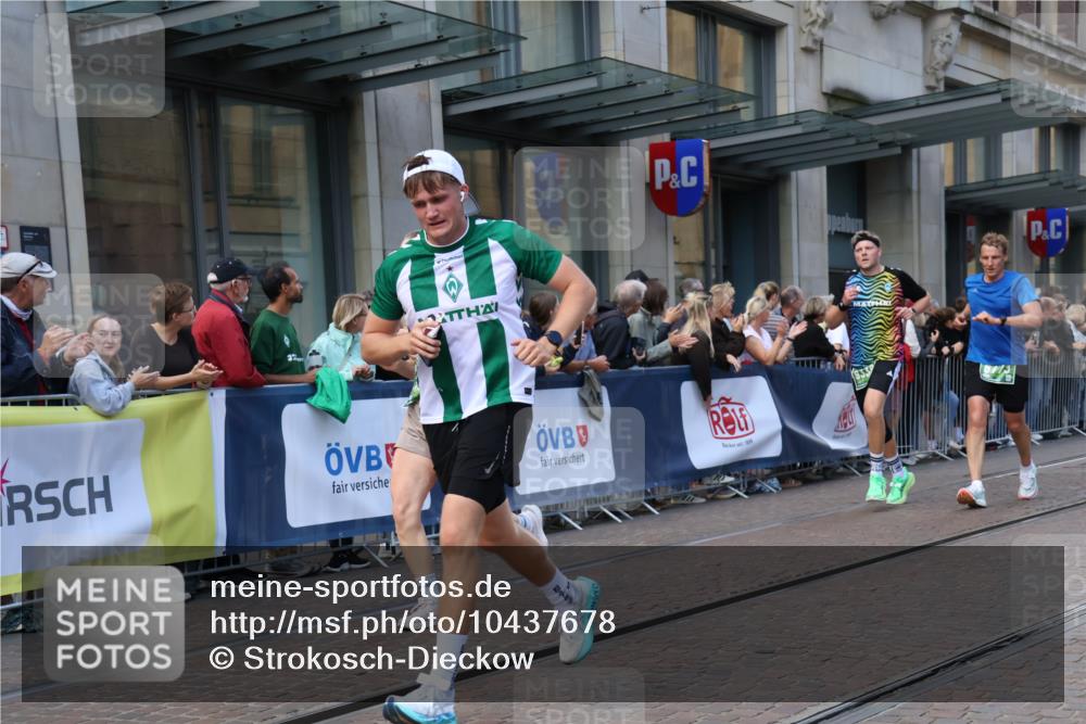 13.09.2026 - 21. swb-Marathon Bremen Strokosch-Dieckow http://msf.ph/oto/10437678 13.09.2026 13:14:52 Ziel 1510, 1664, 2383, 3357, 3504, 3717, 3743, 4111, 4382, 4992, 5003, 5149, 5294, 5298, 5385, 5417, 5471, 6011, 6351, 6521, 6528, 6717, 6773, 6902, 7190, 7432, 7497, 7515, 7717, 7730, 8086, 8238, 8254, 8255, 9253, 9338, 9363, 9483, 9797, 13137, 13139, 199, 615, 616, 889, 1455, 1748, 2251, 2847, 2971, 2997, 3012, 3057, 3175, 3206, 3821, 3834, 4097, 4226, 4246, 4569, 4586, 4685, 4968, 5239, 5315, 5649, 5796, 5962, 6379, 6404, 6472, 9523, 9797, 13141 meine-sportfotos.de