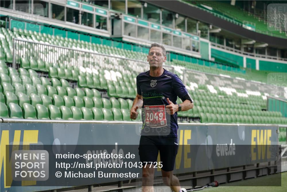 13.09.2026 - 21. swb-Marathon Bremen Michael Burmester http://msf.ph/oto/10437725 13.09.2026 12:40:11 Laufen im Stadion 126, 371, 453, 603, 640, 650, 671, 735, 744, 807, 862, 912, 1136, 1248, 1336, 1379, 1381, 1472, 1508, 1540, 1571, 1576, 1587, 1717, 1751, 1758, 1795, 1800, 1852, 1860, 1901, 1930, 1950, 2049, 2099, 3744, 4381, 4936, 5163, 5912, 6201, 6630, 7118, 7671, 8467, 9329, 9630, 10034, 13080, 13224, 365, 466, 658, 850, 1288, 1385, 1485, 1550, 1583, 1754, 1993, 2073, 2585, 3617, 4232, 7244, 7692, 7768, 8075, 8729, 13033 meine-sportfotos.de