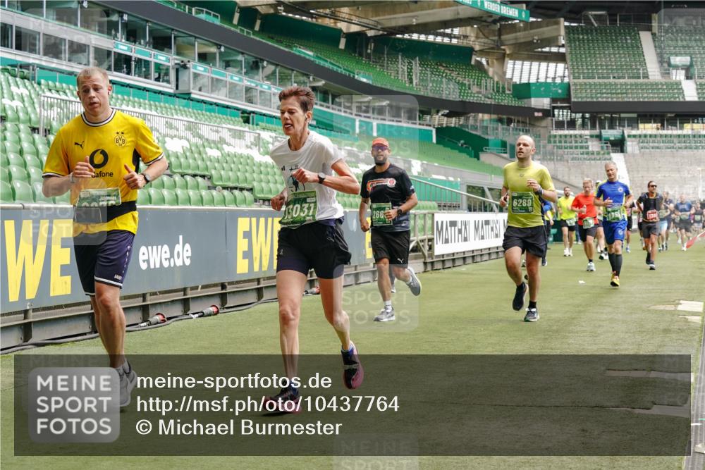 13.09.2026 - 21. swb-Marathon Bremen Michael Burmester http://msf.ph/oto/10437764 13.09.2026 13:06:05 Laufen im Stadion 109, 178, 217, 244, 287, 303, 310, 323, 372, 394, 430, 454, 536, 578, 613, 647, 784, 831, 891, 900, 1073, 1083, 1205, 1239, 1243, 1274, 1307, 1308, 1365, 1380, 1437, 1533, 1545, 1574, 1581, 1627, 1656, 1687, 1780, 1823, 1848, 1909, 1914, 1932, 1941, 2023, 2076, 2089, 2090, 2126, 2241, 2244, 2265, 2275, 2301, 2310, 2355, 2356, 2393, 2464, 2602, 2707, 2723, 2742, 2764, 2867, 2902, 2919, 2959, 2985, 3030, 3115, 3278, 3320, 3343, 3444, 3485 meine-sportfotos.de