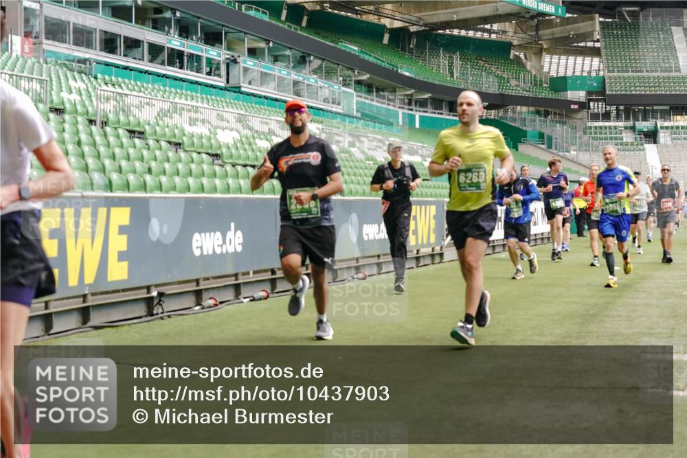 13.09.2026 - 21. swb-Marathon Bremen Michael Burmester http://msf.ph/oto/10437903 13.09.2026 13:06:07 Laufen im Stadion 109, 178, 217, 244, 287, 303, 310, 323, 372, 394, 430, 454, 536, 578, 613, 647, 784, 831, 891, 900, 1073, 1083, 1205, 1239, 1243, 1274, 1307, 1308, 1365, 1380, 1437, 1533, 1545, 1574, 1581, 1627, 1656, 1687, 1780, 1823, 1848, 1909, 1914, 1932, 1941, 2023, 2076, 2089, 2090, 2126, 2241, 2244, 2265, 2275, 2301, 2310, 2355, 2356, 2393, 2464, 2602, 2707, 2723, 2742, 2764, 2867, 2902, 2919, 2959, 2985, 3030, 3115, 3278, 3320, 3343, 3444, 3485 meine-sportfotos.de