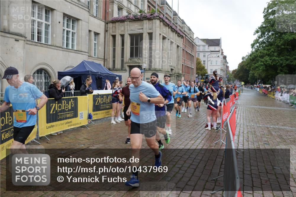 13.09.2026 - Kiel Lauf Yannick Fuchs http://msf.ph/oto/10437969 13.09.2026 11:49:13 Ziel  meine-sportfotos.de