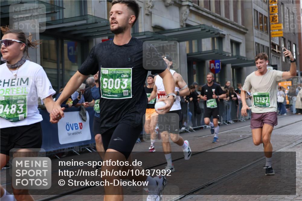 13.09.2026 - 21. swb-Marathon Bremen Strokosch-Dieckow http://msf.ph/oto/10437992 13.09.2026 13:14:59 Ziel 1664, 3357, 3743, 4111, 4382, 4646, 4663, 4992, 5003, 5149, 5385, 5417, 6011, 6351, 6521, 6526, 6773, 6902, 7291, 7346, 7432, 7497, 7515, 7717, 7730, 8086, 8254, 8255, 9253, 9338, 9363, 9483, 13137, 13139, 615, 616, 889, 1455, 1510, 1748, 2251, 2383, 2847, 2971, 2997, 3012, 3057, 3175, 3206, 3504, 3717, 4097, 4226, 4246, 4569, 4586, 4968, 5294, 5298, 5315, 5417, 5471, 5649, 5796, 5962, 6379, 6404, 6472, 6521, 6528, 6717, 7190, 8238, 9523, 9797, 13141 meine-sportfotos.de