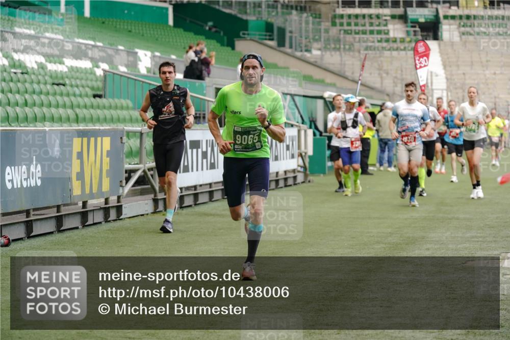 13.09.2026 - 21. swb-Marathon Bremen Michael Burmester http://msf.ph/oto/10438006 13.09.2026 12:40:28 Laufen im Stadion 126, 371, 453, 603, 640, 650, 671, 735, 744, 807, 862, 912, 957, 1136, 1336, 1379, 1381, 1508, 1540, 1571, 1614, 1758, 1795, 1797, 1800, 1852, 1860, 1901, 1930, 1950, 2049, 2099, 2986, 3744, 4381, 4936, 5912, 6201, 6630, 7118, 7671, 8065, 8467, 9065, 9329, 9630, 10034, 13080, 13224, 365, 466, 658, 850, 1090, 1288, 1385, 1485, 1583, 1754, 1993, 2073, 2585, 3617, 7244, 7768, 8075, 8729, 13033 meine-sportfotos.de