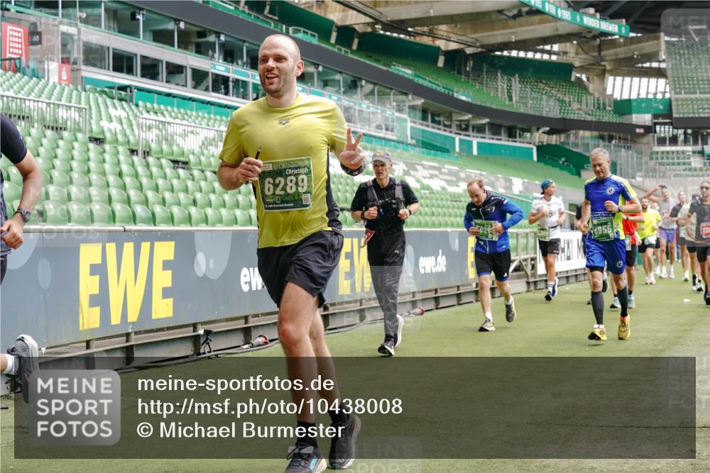 13.09.2026 - 21. swb-Marathon Bremen Michael Burmester http://msf.ph/oto/10438008 13.09.2026 13:06:08 Laufen im Stadion 109, 178, 217, 244, 287, 303, 310, 323, 372, 394, 430, 454, 536, 578, 613, 647, 784, 831, 891, 900, 1073, 1083, 1205, 1239, 1243, 1274, 1307, 1308, 1365, 1380, 1437, 1533, 1545, 1574, 1581, 1627, 1656, 1687, 1780, 1823, 1848, 1909, 1914, 1932, 1941, 2023, 2076, 2089, 2090, 2126, 2241, 2244, 2265, 2275, 2301, 2310, 2355, 2356, 2393, 2464, 2602, 2707, 2723, 2742, 2764, 2867, 2902, 2919, 2959, 2985, 3030, 3115, 3278, 3320, 3343, 3444, 3485 meine-sportfotos.de