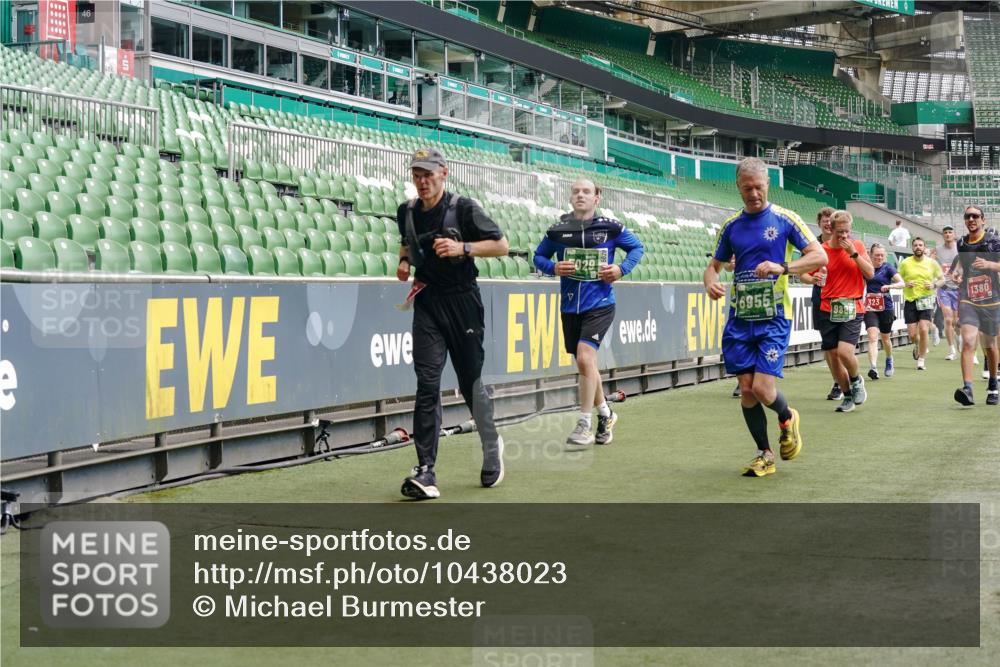 13.09.2026 - 21. swb-Marathon Bremen Michael Burmester http://msf.ph/oto/10438023 13.09.2026 13:06:09 Laufen im Stadion 109, 178, 217, 244, 287, 303, 310, 323, 372, 394, 430, 454, 536, 578, 613, 647, 784, 831, 891, 900, 1073, 1083, 1205, 1239, 1243, 1274, 1307, 1308, 1365, 1380, 1437, 1533, 1545, 1574, 1581, 1627, 1656, 1780, 1823, 1848, 1909, 1914, 1932, 1941, 2023, 2076, 2089, 2090, 2126, 2241, 2244, 2265, 2275, 2301, 2310, 2355, 2356, 2393, 2464, 2602, 2707, 2723, 2742, 2764, 2867, 2902, 2919, 2959, 2985, 3030, 3115, 3278, 3320, 3343, 3444, 3485 meine-sportfotos.de