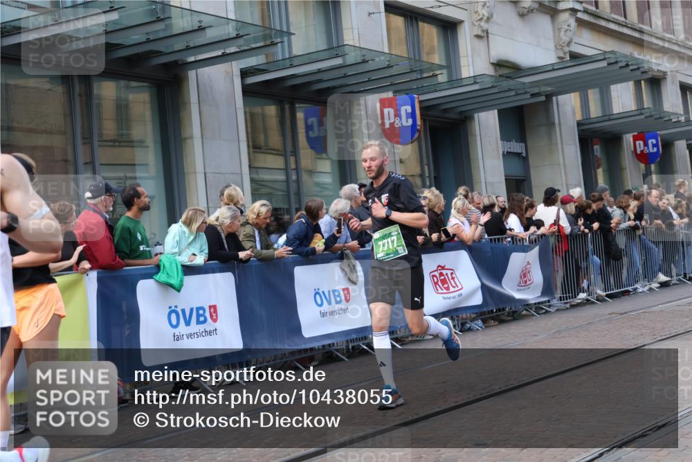 13.09.2026 - 21. swb-Marathon Bremen Strokosch-Dieckow http://msf.ph/oto/10438055 13.09.2026 13:15:01 Ziel 1664, 3357, 3743, 4111, 4382, 4646, 4663, 4992, 5003, 5149, 5385, 6011, 6526, 6773, 6902, 7291, 7346, 7432, 7497, 7515, 7717, 7730, 8086, 8254, 8255, 9253, 9338, 9483, 13137, 13139, 615, 616, 889, 1455, 1510, 1748, 2251, 2383, 2847, 2971, 2997, 3012, 3057, 3175, 3206, 3504, 3717, 4097, 4226, 4246, 4569, 4586, 4968, 5294, 5298, 5315, 5417, 5471, 5649, 5796, 5962, 6351, 6379, 6404, 6472, 6521, 6528, 6717, 7190, 8238, 9363, 9523, 9797, 13141 meine-sportfotos.de