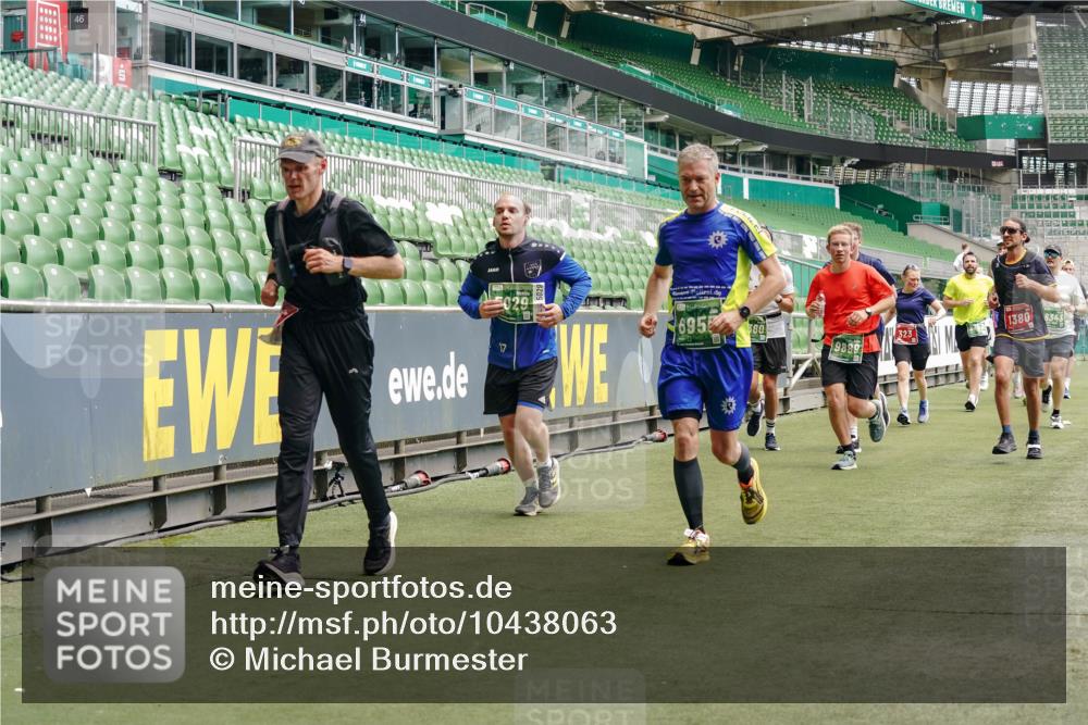 13.09.2026 - 21. swb-Marathon Bremen Michael Burmester http://msf.ph/oto/10438063 13.09.2026 13:06:09 Laufen im Stadion 109, 178, 217, 244, 287, 303, 310, 323, 372, 394, 430, 454, 536, 578, 613, 647, 784, 831, 891, 900, 1073, 1083, 1205, 1239, 1243, 1274, 1307, 1308, 1365, 1380, 1437, 1533, 1545, 1574, 1581, 1627, 1656, 1780, 1823, 1848, 1909, 1914, 1932, 1941, 2023, 2076, 2089, 2090, 2126, 2241, 2244, 2265, 2275, 2301, 2310, 2355, 2356, 2393, 2464, 2602, 2707, 2723, 2742, 2764, 2867, 2902, 2919, 2959, 2985, 3030, 3115, 3278, 3320, 3343, 3444, 3485 meine-sportfotos.de