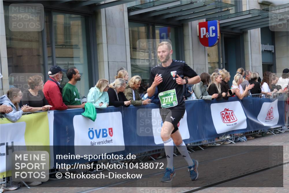 13.09.2026 - 21. swb-Marathon Bremen Strokosch-Dieckow http://msf.ph/oto/10438072 13.09.2026 13:15:01 Ziel 1664, 3357, 3743, 4111, 4382, 4646, 4663, 4992, 5003, 5149, 5385, 6011, 6526, 6773, 6902, 7291, 7346, 7432, 7497, 7515, 7717, 7730, 8086, 8254, 8255, 9253, 9338, 9483, 13137, 13139, 615, 616, 889, 1455, 1510, 1748, 2251, 2383, 2847, 2971, 2997, 3012, 3057, 3175, 3206, 3504, 3717, 4097, 4226, 4246, 4569, 4586, 4968, 5294, 5298, 5315, 5417, 5471, 5649, 5796, 5962, 6351, 6379, 6404, 6472, 6521, 6528, 6717, 7190, 8238, 9363, 9523, 9797, 13141 meine-sportfotos.de