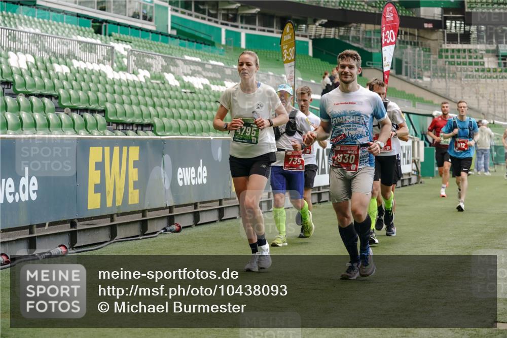 13.09.2026 - 21. swb-Marathon Bremen Michael Burmester http://msf.ph/oto/10438093 13.09.2026 12:40:33 Laufen im Stadion 126, 371, 453, 603, 640, 650, 671, 735, 744, 807, 862, 912, 957, 1136, 1336, 1379, 1381, 1508, 1540, 1571, 1614, 1758, 1795, 1797, 1800, 1852, 1860, 1901, 1930, 1950, 2049, 2099, 2986, 3744, 4381, 4936, 6201, 6630, 7118, 7671, 8065, 9065, 9329, 9630, 10034, 13080, 13224, 365, 466, 658, 850, 1090, 1288, 1385, 1485, 1583, 1604, 1754, 1993, 2073, 2585, 3617, 7244, 7768, 8075, 8729, 13033 meine-sportfotos.de