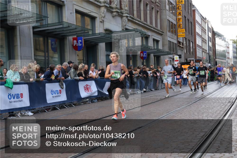 13.09.2026 - 21. swb-Marathon Bremen Strokosch-Dieckow http://msf.ph/oto/10438210 13.09.2026 13:15:06 Ziel 1445, 1664, 3346, 3357, 3743, 4111, 4212, 4646, 4653, 4663, 5003, 5149, 5385, 6011, 6162, 6526, 6773, 6902, 7203, 7291, 7346, 7497, 7515, 7717, 7730, 7992, 8086, 8254, 8255, 9029, 9253, 9391, 9483, 9777, 13137, 13139, 615, 616, 889, 1510, 1664, 1748, 2383, 3057, 3175, 3206, 3504, 3717, 4226, 4382, 4569, 4968, 4992, 5149, 5294, 5298, 5315, 5417, 5471, 5649, 5796, 6351, 6379, 6404, 6472, 6521, 6528, 6717, 7190, 7432, 8238, 9338, 9363, 9523, 9797, 13141 meine-sportfotos.de