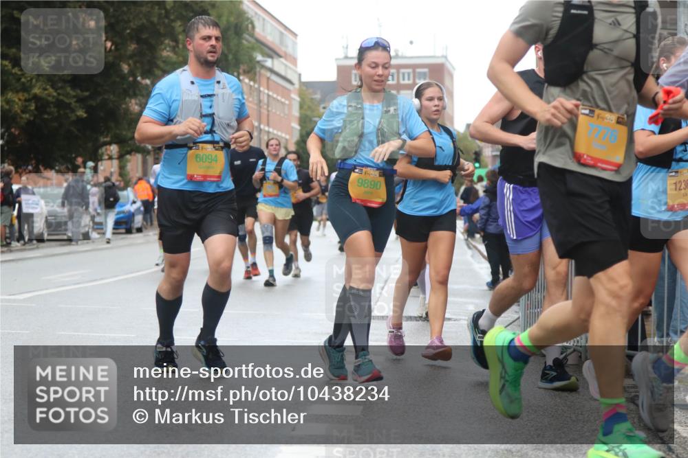 13.09.2026 - Kiel Lauf Markus Tischler http://msf.ph/oto/10438234 13.09.2026 11:49:59 Fleethörn 6094, 38, 9890, 38, 7776, 1236 meine-sportfotos.de