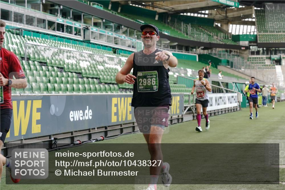 13.09.2026 - 21. swb-Marathon Bremen Michael Burmester http://msf.ph/oto/10438327 13.09.2026 12:40:41 Laufen im Stadion 126, 371, 453, 603, 640, 650, 671, 735, 744, 807, 862, 912, 957, 1136, 1336, 1379, 1381, 1508, 1540, 1571, 1614, 1797, 1800, 1852, 1860, 1901, 1930, 1950, 2049, 2099, 2986, 3744, 4381, 4399, 4795, 4936, 6201, 6630, 7118, 7671, 8065, 9065, 9329, 9630, 10034, 13080, 13224, 365, 466, 658, 850, 895, 1090, 1288, 1385, 1485, 1583, 1604, 1754, 2073, 2585, 2670, 3617, 7244, 7768, 8075, 8729 meine-sportfotos.de