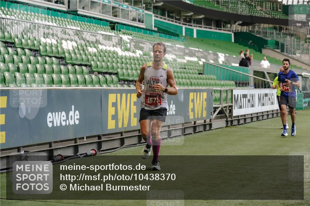 13.09.2026 - 21. swb-Marathon Bremen Michael Burmester http://msf.ph/oto/10438370 13.09.2026 12:40:42 Laufen im Stadion 126, 371, 453, 603, 640, 650, 671, 735, 744, 807, 862, 912, 957, 1136, 1336, 1379, 1381, 1508, 1540, 1571, 1614, 1797, 1800, 1852, 1860, 1901, 1930, 1950, 2049, 2099, 2986, 3744, 4381, 4399, 4795, 4936, 6201, 6630, 7118, 7671, 8065, 9065, 9329, 9630, 10034, 13080, 13224, 365, 466, 658, 850, 895, 1090, 1118, 1288, 1385, 1485, 1583, 1604, 1754, 2073, 2585, 2670, 3617, 7244, 7768, 8075, 8729 meine-sportfotos.de