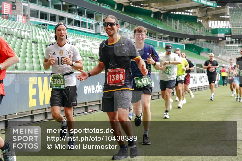 13.09.2026 - 21. swb-Marathon Bremen Michael Burmester http://msf.ph/oto/10438389 13.09.2026 13:06:13 Laufen im Stadion 109, 178, 217, 244, 287, 303, 310, 323, 372, 394, 430, 454, 536, 578, 613, 647, 784, 831, 891, 900, 1073, 1083, 1205, 1239, 1243, 1274, 1307, 1308, 1365, 1369, 1380, 1437, 1533, 1545, 1574, 1581, 1627, 1656, 1780, 1823, 1848, 1871, 1909, 1914, 1932, 1941, 2023, 2076, 2089, 2090, 2126, 2241, 2244, 2265, 2275, 2301, 2310, 2355, 2356, 2393, 2440, 2464, 2602, 2707, 2723, 2742, 2764, 2867, 2902, 2959, 2985, 3030, 3115, 3278, 3320, 3343, 3444, 3485 meine-sportfotos.de