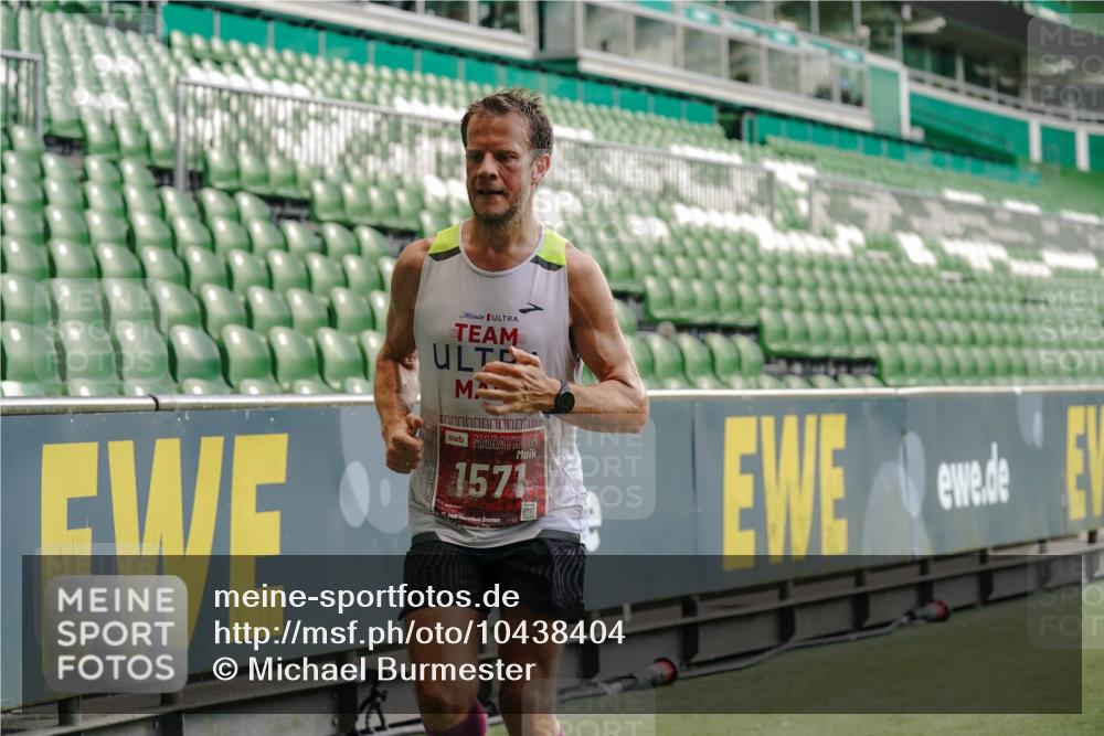 13.09.2026 - 21. swb-Marathon Bremen Michael Burmester http://msf.ph/oto/10438404 13.09.2026 12:40:44 Laufen im Stadion 126, 371, 453, 603, 640, 650, 671, 735, 744, 807, 862, 912, 957, 1136, 1336, 1379, 1381, 1508, 1540, 1571, 1614, 1797, 1852, 1860, 1901, 1930, 1950, 2049, 2099, 2986, 3744, 4381, 4399, 4795, 4936, 6201, 6630, 7118, 7671, 8065, 9065, 9329, 9630, 10034, 13080, 13224, 365, 466, 658, 895, 1090, 1118, 1288, 1385, 1485, 1583, 1604, 1754, 2073, 2585, 2670, 3617, 7244, 7768, 8075, 8729 meine-sportfotos.de