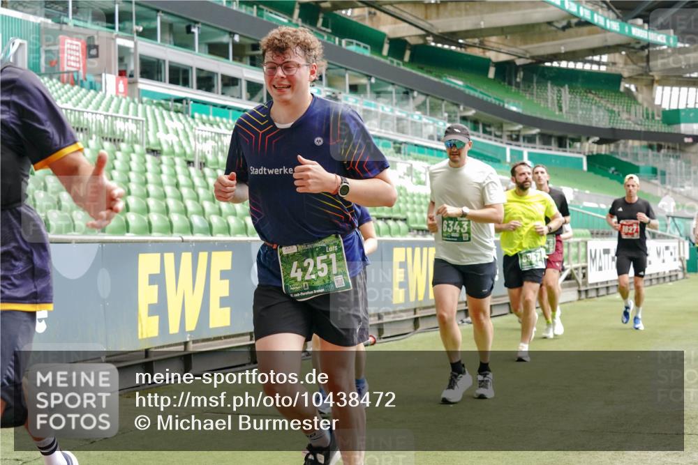 13.09.2026 - 21. swb-Marathon Bremen Michael Burmester http://msf.ph/oto/10438472 13.09.2026 13:06:14 Laufen im Stadion 109, 178, 217, 244, 287, 303, 310, 323, 372, 394, 430, 454, 536, 578, 613, 647, 784, 831, 891, 900, 1073, 1083, 1205, 1239, 1243, 1274, 1307, 1308, 1365, 1369, 1380, 1437, 1533, 1545, 1574, 1581, 1627, 1656, 1780, 1823, 1848, 1871, 1909, 1914, 1932, 1941, 2023, 2076, 2089, 2090, 2126, 2241, 2244, 2265, 2275, 2301, 2310, 2355, 2356, 2393, 2440, 2464, 2602, 2699, 2707, 2723, 2742, 2764, 2818, 2902, 2959, 2985, 3030, 3115, 3278, 3320, 3343, 3444, 3485 meine-sportfotos.de