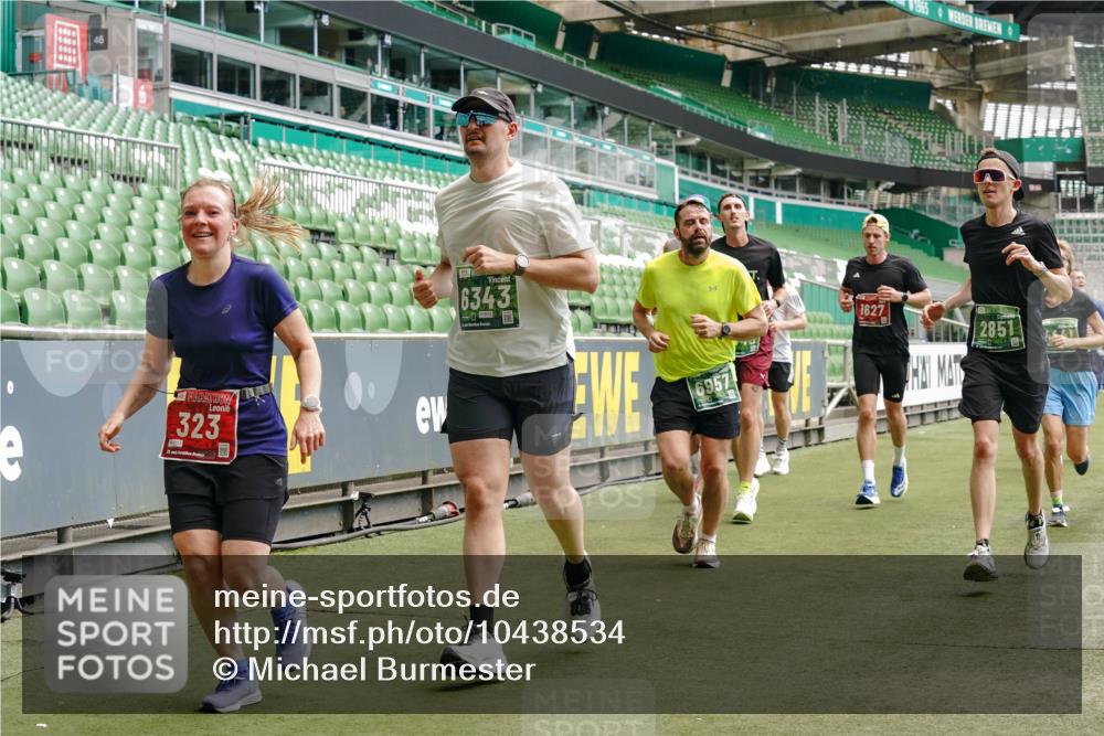 13.09.2026 - 21. swb-Marathon Bremen Michael Burmester http://msf.ph/oto/10438534 13.09.2026 13:06:15 Laufen im Stadion 109, 178, 217, 244, 287, 303, 310, 323, 372, 394, 430, 454, 536, 578, 613, 647, 784, 831, 891, 900, 1073, 1083, 1205, 1239, 1243, 1274, 1307, 1308, 1365, 1369, 1380, 1437, 1533, 1545, 1574, 1581, 1627, 1656, 1780, 1823, 1848, 1871, 1909, 1914, 1932, 1941, 2023, 2076, 2089, 2090, 2126, 2241, 2244, 2265, 2275, 2301, 2310, 2355, 2356, 2393, 2440, 2464, 2602, 2699, 2707, 2723, 2742, 2764, 2818, 2902, 2959, 2985, 3030, 3115, 3278, 3320, 3343, 3444, 3485 meine-sportfotos.de