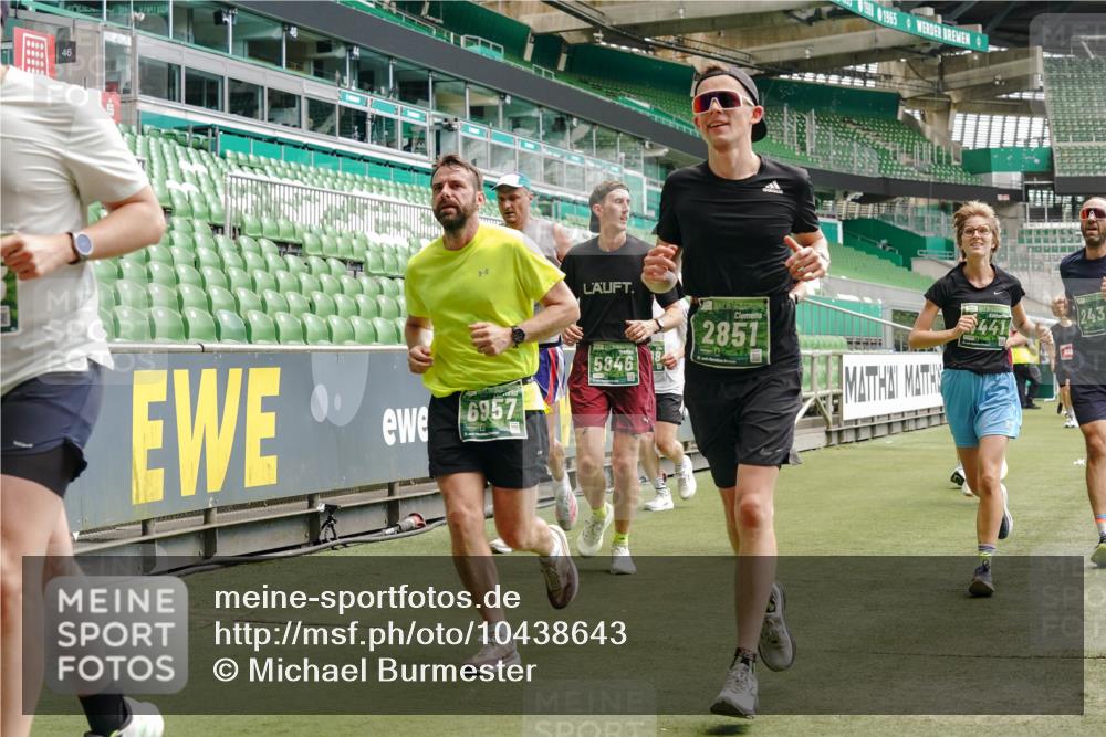 13.09.2026 - 21. swb-Marathon Bremen Michael Burmester http://msf.ph/oto/10438643 13.09.2026 13:06:16 Laufen im Stadion 109, 217, 244, 287, 303, 310, 323, 372, 394, 430, 454, 536, 578, 613, 647, 716, 784, 831, 891, 900, 1073, 1083, 1205, 1239, 1243, 1274, 1307, 1308, 1365, 1369, 1380, 1437, 1533, 1545, 1574, 1581, 1627, 1656, 1780, 1823, 1848, 1871, 1909, 1914, 1932, 1941, 2023, 2076, 2089, 2090, 2126, 2241, 2244, 2265, 2275, 2301, 2310, 2355, 2356, 2393, 2440, 2464, 2602, 2699, 2707, 2721, 2723, 2742, 2764, 2818, 2902, 2959, 2985, 3030, 3115, 3278, 3320, 3343, 3444, 3485 meine-sportfotos.de