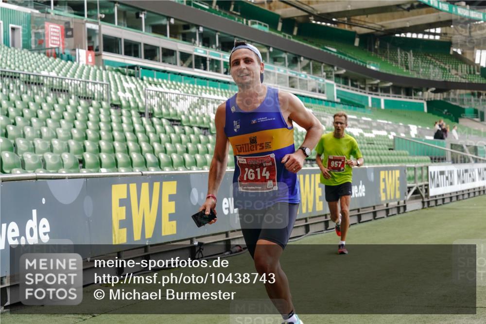 13.09.2026 - 21. swb-Marathon Bremen Michael Burmester http://msf.ph/oto/10438743 13.09.2026 12:41:00 Laufen im Stadion 126, 371, 453, 603, 640, 650, 671, 735, 744, 862, 912, 957, 1136, 1336, 1379, 1381, 1411, 1508, 1540, 1571, 1614, 1797, 1822, 1860, 1901, 1930, 1950, 2986, 3624, 4381, 4399, 4795, 4936, 6198, 6201, 6264, 6630, 7118, 7671, 8065, 9065, 9329, 9630, 10034, 13080, 13224, 346, 466, 658, 895, 1090, 1118, 1385, 1485, 1583, 1604, 1754, 2073, 2141, 2352, 2585, 2670, 3080, 3606, 3617, 7244, 7768, 8729 meine-sportfotos.de