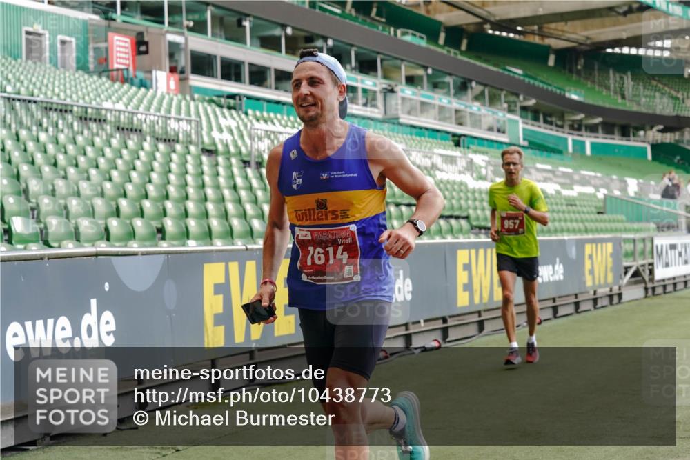 13.09.2026 - 21. swb-Marathon Bremen Michael Burmester http://msf.ph/oto/10438773 13.09.2026 12:41:00 Laufen im Stadion 126, 371, 453, 603, 640, 650, 671, 735, 744, 862, 912, 957, 1136, 1336, 1379, 1381, 1411, 1508, 1540, 1571, 1614, 1797, 1822, 1860, 1901, 1930, 1950, 2986, 3624, 4381, 4399, 4795, 4936, 6198, 6201, 6264, 6630, 7118, 7671, 8065, 9065, 9329, 9630, 10034, 13080, 13224, 346, 466, 658, 895, 1090, 1118, 1385, 1485, 1583, 1604, 1754, 2073, 2141, 2352, 2585, 2670, 3080, 3606, 3617, 7244, 7768, 8729 meine-sportfotos.de