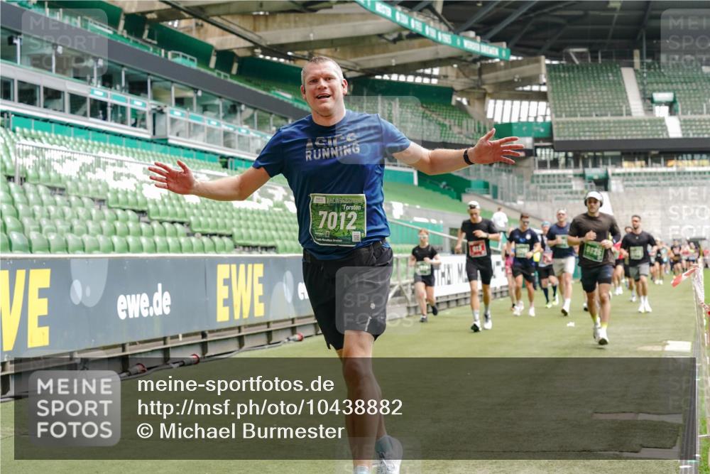 13.09.2026 - 21. swb-Marathon Bremen Michael Burmester http://msf.ph/oto/10438882 13.09.2026 13:06:20 Laufen im Stadion 109, 217, 244, 287, 303, 310, 323, 372, 394, 430, 454, 536, 578, 613, 647, 716, 784, 831, 891, 900, 922, 1073, 1083, 1205, 1243, 1274, 1307, 1308, 1365, 1369, 1380, 1437, 1533, 1545, 1574, 1581, 1627, 1780, 1823, 1848, 1871, 1909, 1914, 1932, 1938, 1941, 2023, 2076, 2089, 2090, 2126, 2241, 2244, 2265, 2275, 2301, 2310, 2355, 2356, 2393, 2440, 2464, 2602, 2699, 2707, 2721, 2742, 2764, 2818, 2902, 2959, 2985, 3030, 3115, 3278, 3343, 3444, 3485 meine-sportfotos.de
