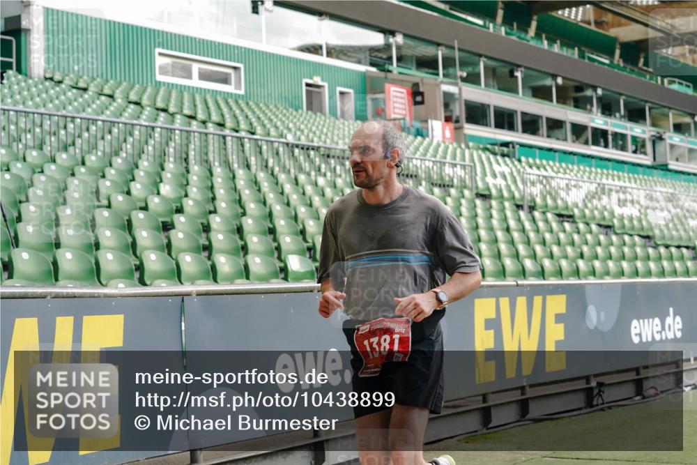13.09.2026 - 21. swb-Marathon Bremen Michael Burmester http://msf.ph/oto/10438899 13.09.2026 12:41:12 Laufen im Stadion 126, 371, 453, 603, 640, 650, 671, 735, 744, 862, 912, 957, 1136, 1336, 1379, 1381, 1411, 1540, 1571, 1614, 1667, 1797, 1822, 1850, 1860, 1901, 1930, 1950, 2094, 2986, 3624, 4381, 4399, 4795, 4936, 6198, 6201, 6264, 6630, 7118, 7671, 8065, 9065, 9329, 10034, 13080, 13224, 277, 346, 466, 658, 895, 1090, 1118, 1320, 1323, 1385, 1485, 1583, 1604, 1754, 1911, 2073, 2141, 2352, 2585, 2670, 3080, 3606, 3617, 7244, 8729 meine-sportfotos.de