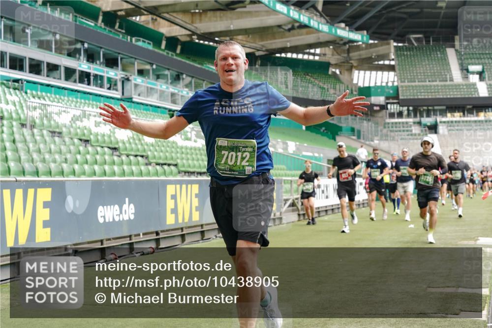 13.09.2026 - 21. swb-Marathon Bremen Michael Burmester http://msf.ph/oto/10438905 13.09.2026 13:06:20 Laufen im Stadion 109, 217, 244, 287, 303, 310, 323, 372, 394, 430, 454, 536, 578, 613, 647, 716, 784, 831, 891, 900, 922, 1073, 1083, 1205, 1243, 1274, 1307, 1308, 1365, 1369, 1380, 1437, 1533, 1545, 1574, 1581, 1627, 1780, 1823, 1848, 1871, 1909, 1914, 1932, 1938, 1941, 2023, 2076, 2089, 2090, 2126, 2241, 2244, 2265, 2275, 2301, 2310, 2355, 2356, 2393, 2440, 2464, 2602, 2699, 2707, 2721, 2742, 2764, 2818, 2902, 2959, 2985, 3030, 3115, 3278, 3343, 3444, 3485 meine-sportfotos.de