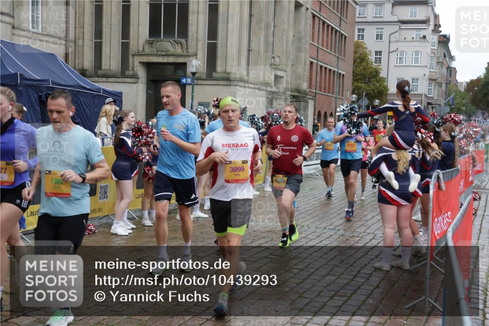 13.09.2026 - Kiel Lauf Yannick Fuchs http://msf.ph/oto/10439293 13.09.2026 11:50:36 Ziel 2063 meine-sportfotos.de