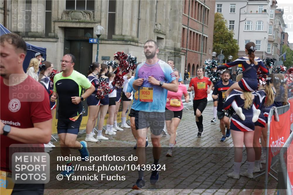 13.09.2026 - Kiel Lauf Yannick Fuchs http://msf.ph/oto/10439324 13.09.2026 11:50:38 Ziel 2063 meine-sportfotos.de