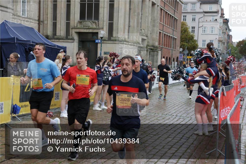 13.09.2026 - Kiel Lauf Yannick Fuchs http://msf.ph/oto/10439384 13.09.2026 11:50:40 Ziel 2063 meine-sportfotos.de