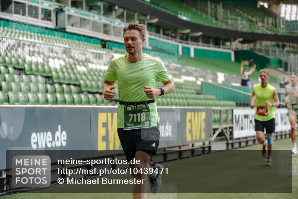 13.09.2026 - 21. swb-Marathon Bremen Michael Burmester http://msf.ph/oto/10439471 13.09.2026 12:41:39 Laufen im Stadion 126, 371, 603, 640, 650, 671, 735, 744, 862, 912, 957, 1136, 1336, 1381, 1411, 1571, 1614, 1619, 1667, 1797, 1822, 1850, 1860, 1862, 1901, 1930, 1950, 2094, 2986, 3368, 3624, 4381, 4399, 4795, 4936, 5672, 6198, 6201, 6264, 6929, 6991, 7141, 7671, 8065, 8383, 8394, 9065, 9329, 13224, 277, 346, 466, 658, 895, 901, 1090, 1118, 1248, 1320, 1323, 1385, 1472, 1576, 1587, 1604, 1717, 1751, 1754, 1911, 2141, 2352, 2585, 2670, 3080, 3606, 5160, 5163, 8729 meine-sportfotos.de