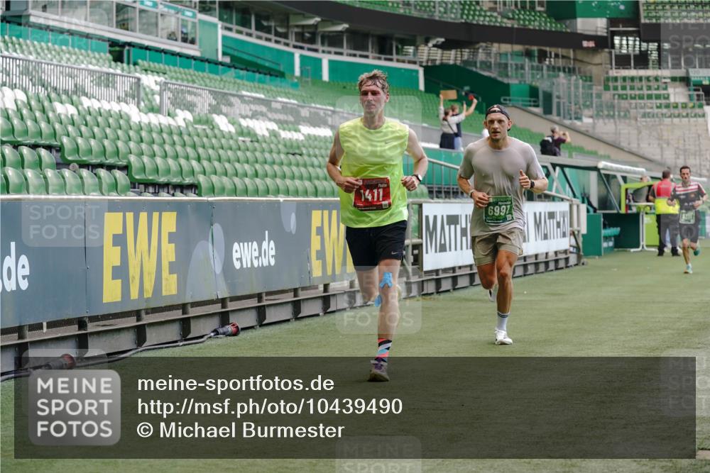 13.09.2026 - 21. swb-Marathon Bremen Michael Burmester http://msf.ph/oto/10439490 13.09.2026 12:41:41 Laufen im Stadion 126, 371, 603, 640, 650, 671, 735, 744, 862, 912, 957, 1136, 1336, 1381, 1411, 1571, 1614, 1619, 1667, 1797, 1822, 1850, 1860, 1862, 1901, 1930, 1950, 2094, 2986, 3368, 3624, 4381, 4399, 4795, 4936, 5672, 6198, 6201, 6264, 6929, 6991, 7141, 7671, 8065, 8311, 8383, 8394, 9065, 9329, 13224, 277, 346, 466, 658, 895, 901, 1090, 1118, 1248, 1320, 1323, 1385, 1472, 1576, 1587, 1604, 1717, 1751, 1754, 1911, 2141, 2352, 2585, 2670, 3080, 3606, 5160, 5163, 5912, 8729 meine-sportfotos.de