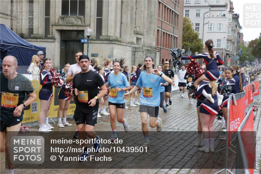 13.09.2026 - Kiel Lauf Yannick Fuchs http://msf.ph/oto/10439501 13.09.2026 11:50:48 Ziel 2063 meine-sportfotos.de