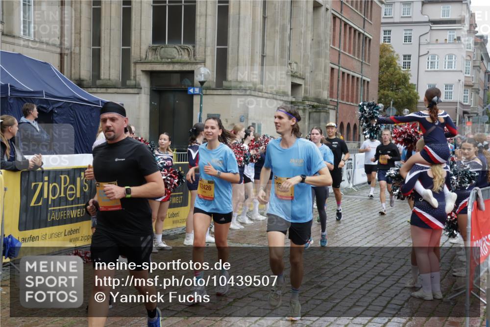 13.09.2026 - Kiel Lauf Yannick Fuchs http://msf.ph/oto/10439507 13.09.2026 11:50:49 Ziel 2063 meine-sportfotos.de