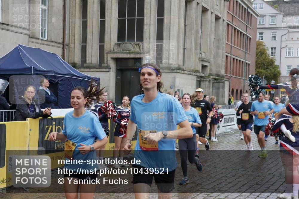 13.09.2026 - Kiel Lauf Yannick Fuchs http://msf.ph/oto/10439521 13.09.2026 11:50:49 Ziel 2063 meine-sportfotos.de